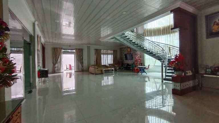 dijual rumah jalan palapa 2 kota