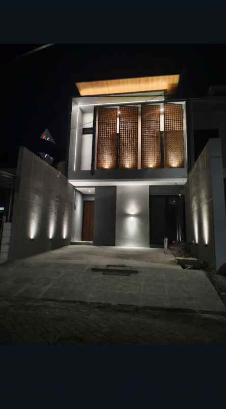 dijual rumah jalan panjang jiwo permai