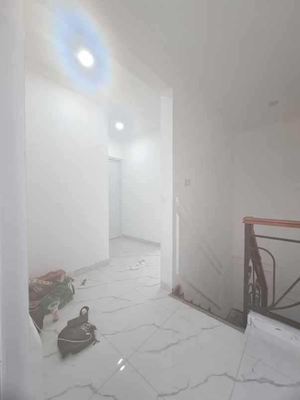 dijual rumah jalan raden sanim tanah
