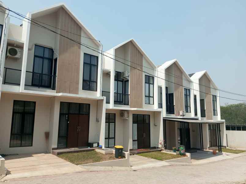 dijual rumah jalan raya buaran rawa buntu