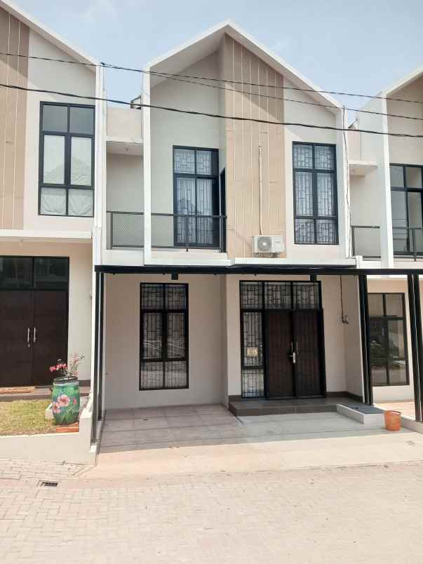 dijual rumah jalan raya buaran rawa buntu