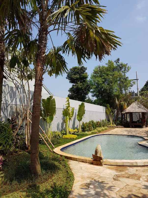 dijual rumah jalan raya buaran rawa buntu