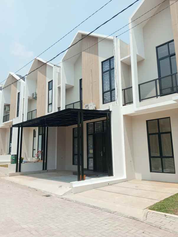 dijual rumah jalan raya buaran rawa buntu