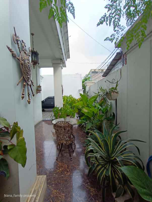 dijual rumah jalan raya cilandak