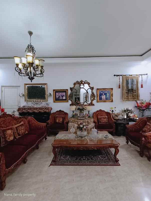 dijual rumah jalan raya cilandak