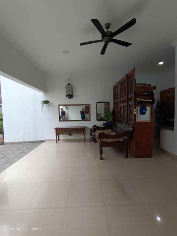 dijual rumah jalan raya cilandak