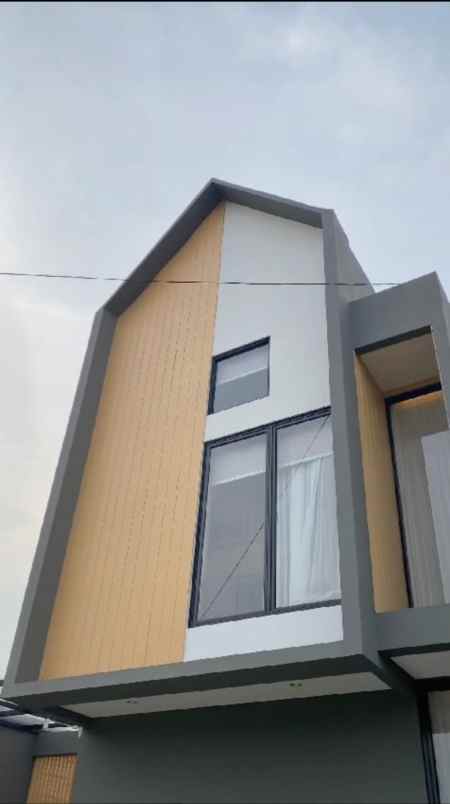 dijual rumah jalan raya serpong bsd