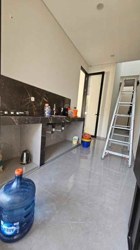 dijual rumah jalan sutorejo kec mulyorejo