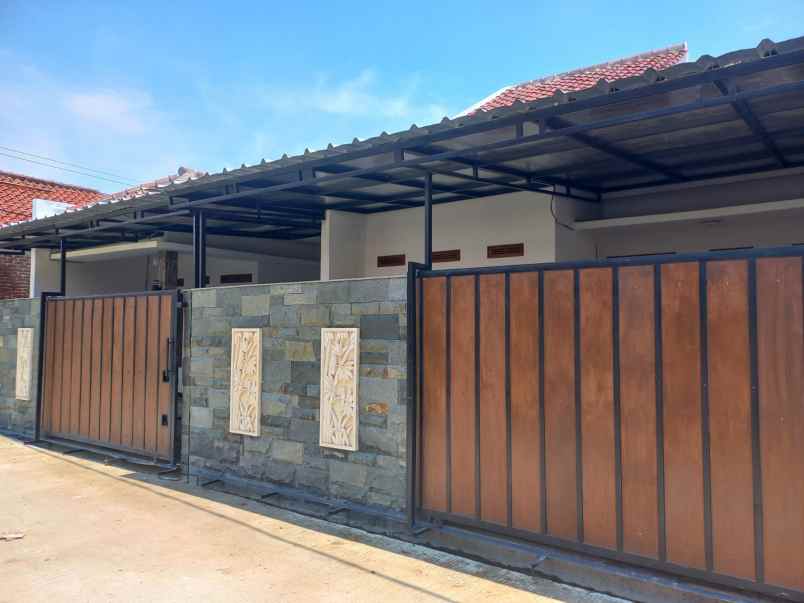 dijual rumah jati mekar bojongwaru
