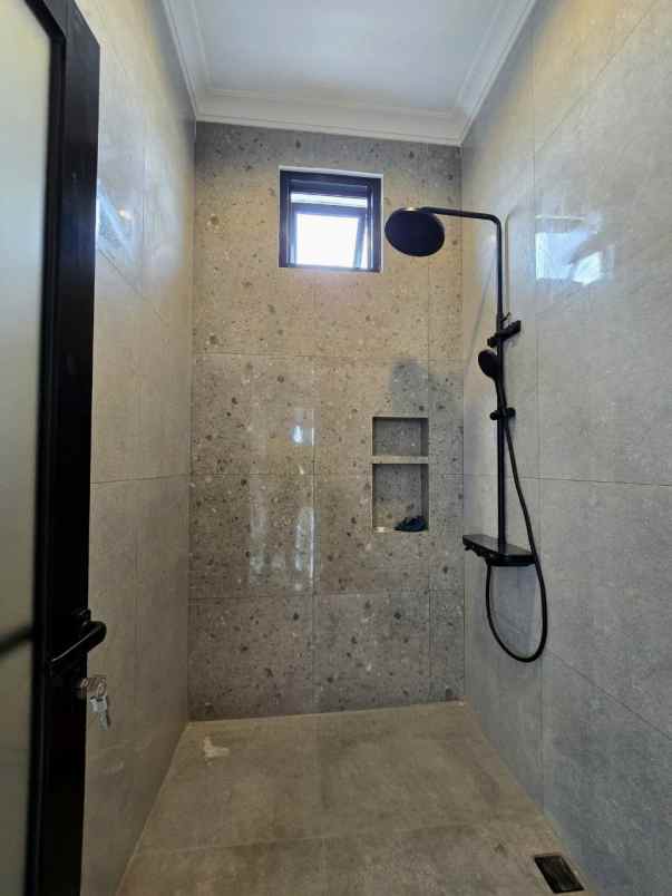 dijual rumah jatibening pondok gede