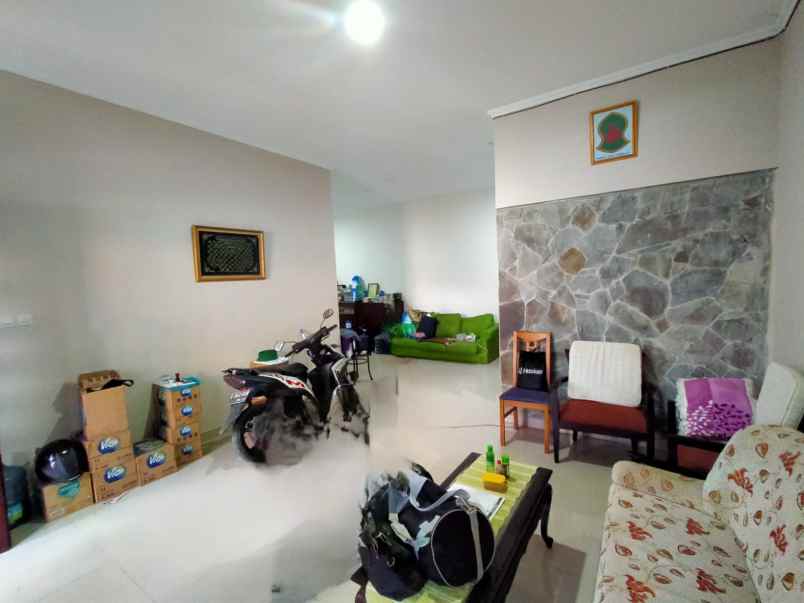 dijual rumah jaticempaka