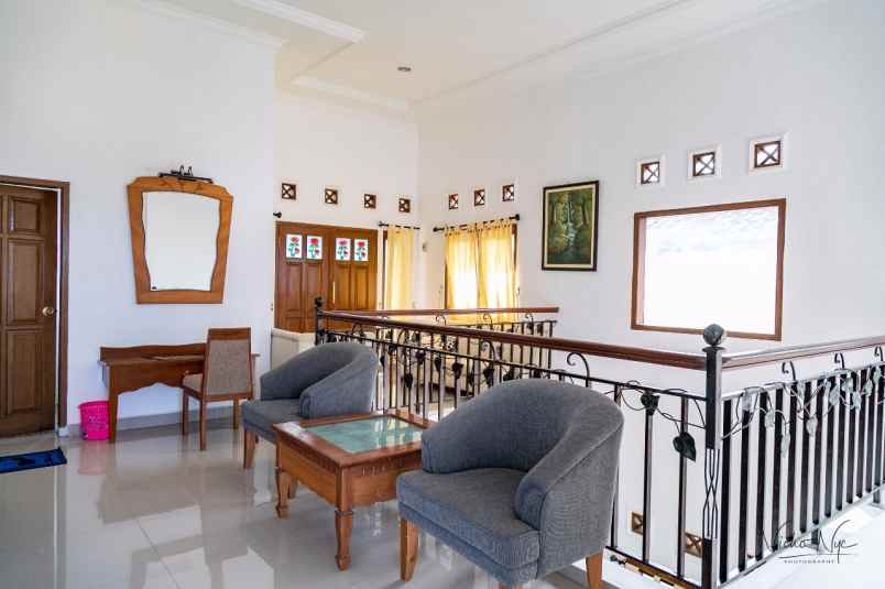 dijual rumah jl abdul gani atas