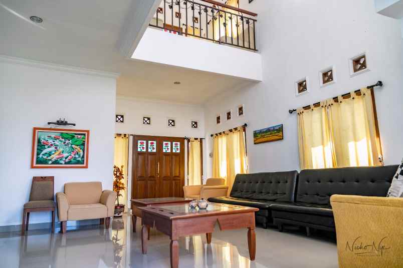 dijual rumah jl abdul gani atas