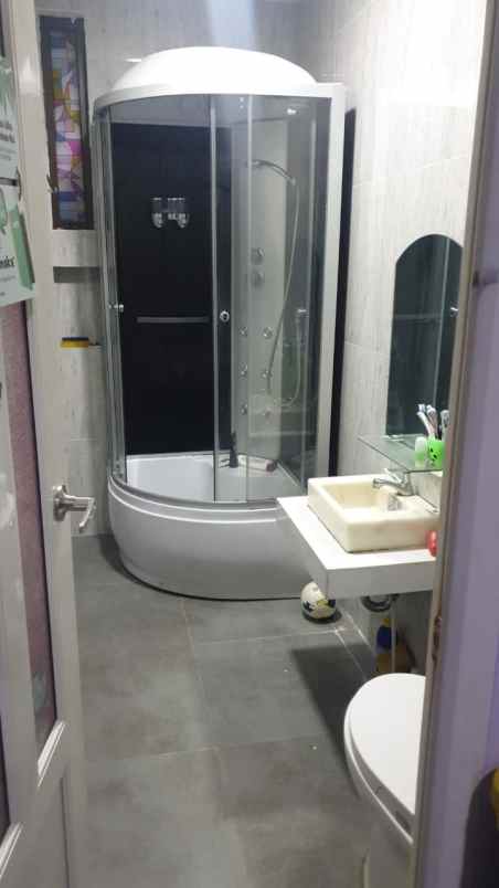 dijual rumah jl asysyafiiyah cilangkap