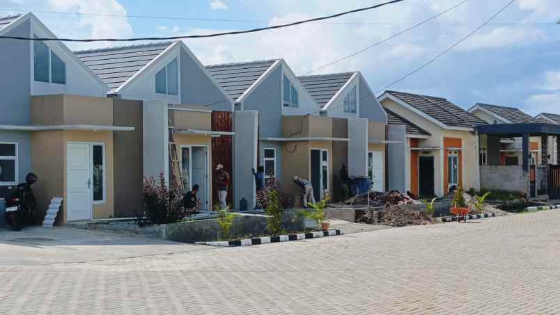 dijual rumah jl atang senjaya pasirgaok