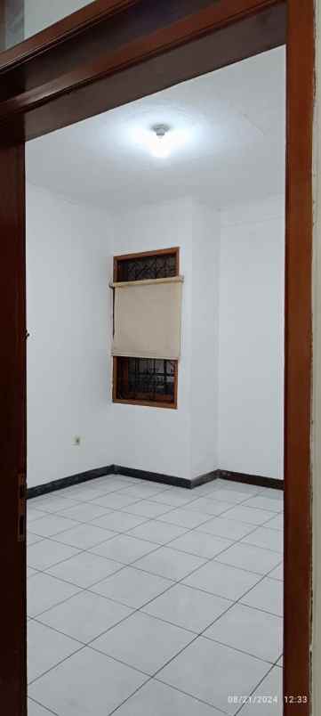 dijual rumah jl babakan jeruk sukajadi