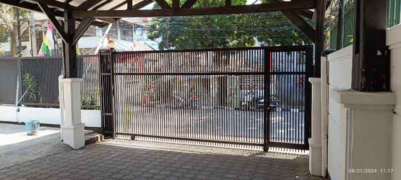 dijual rumah jl babakan jeruk sukajadi