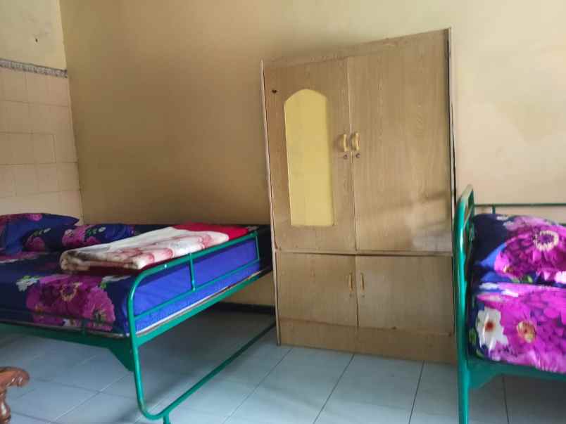 dijual rumah jl bukit berbunga