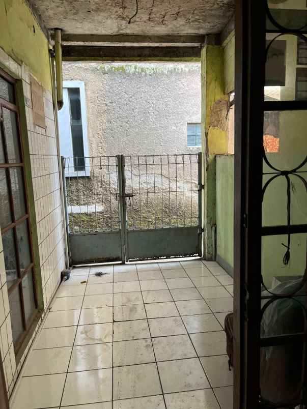 dijual rumah jl cibolerang gang taruna 4