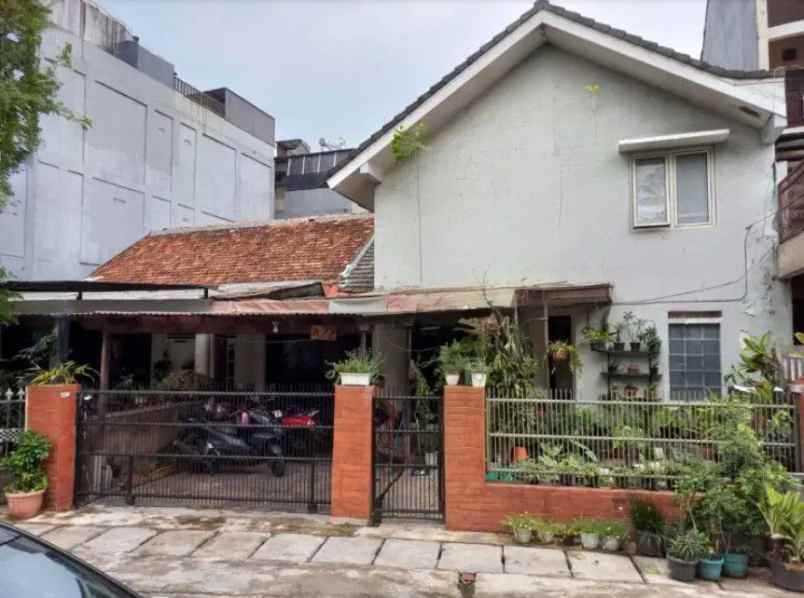 dijual rumah jl danau toba