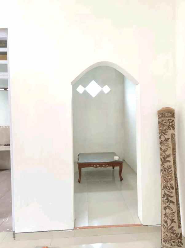 dijual rumah jl godean km 6