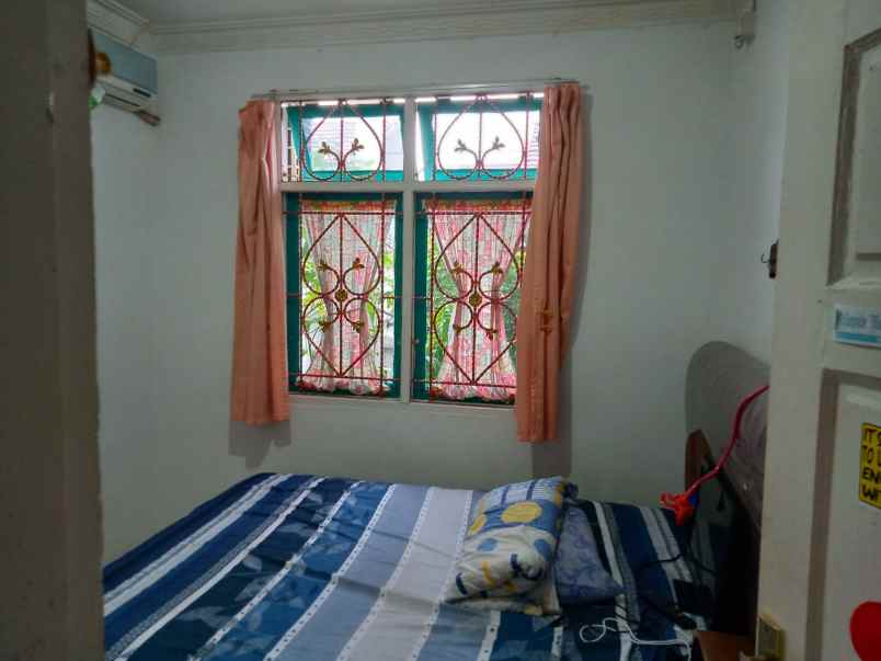 dijual rumah jl indrapuri