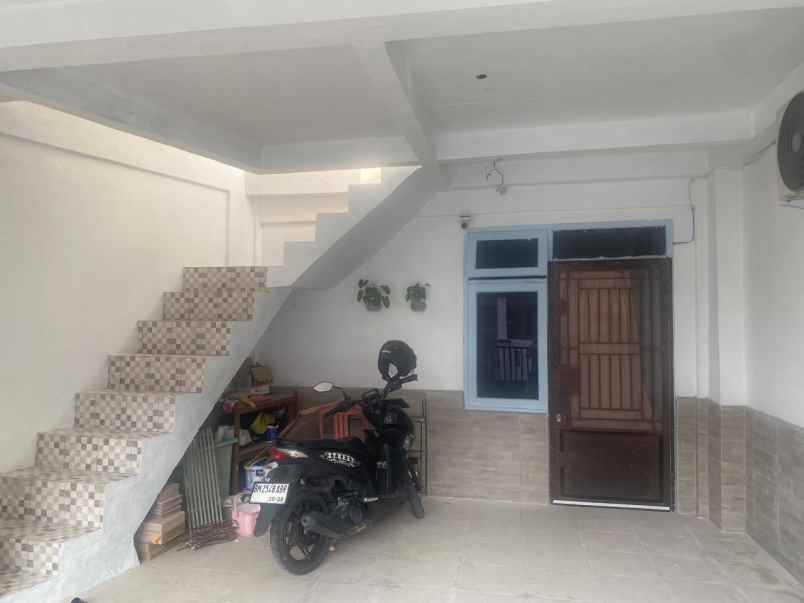 dijual rumah jl indrapuri