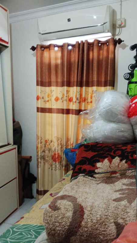 dijual rumah jl kaharudin nasution