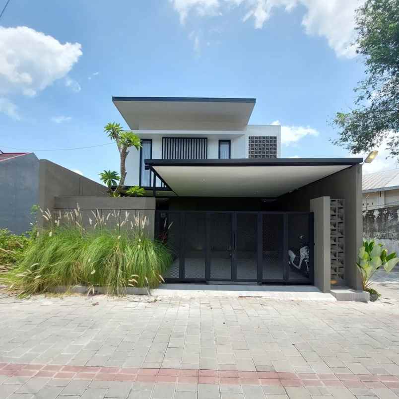 dijual rumah jl kaliurang km 12 5