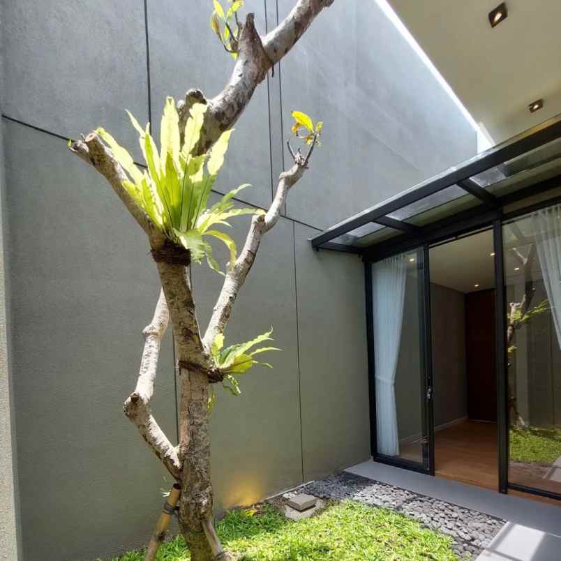 dijual rumah jl kaliurang km 12 5