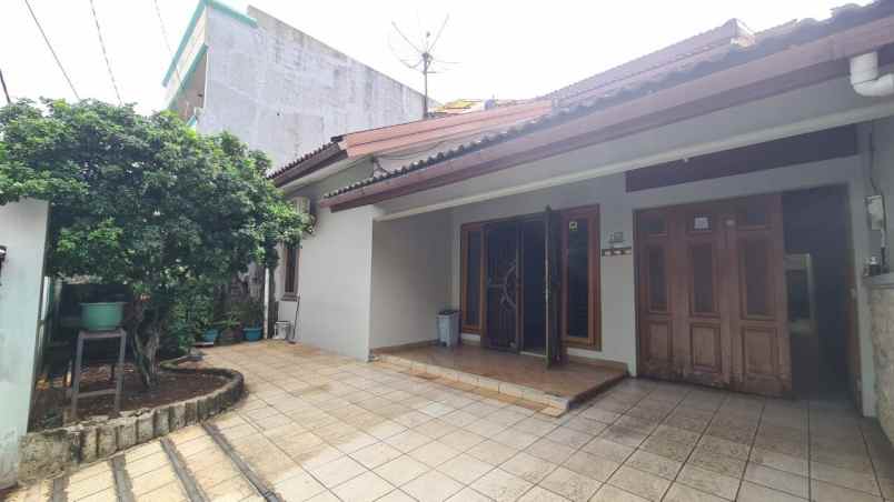 dijual rumah jl kartini