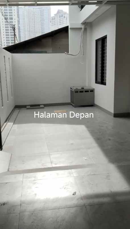 dijual rumah jl kebayoran lama
