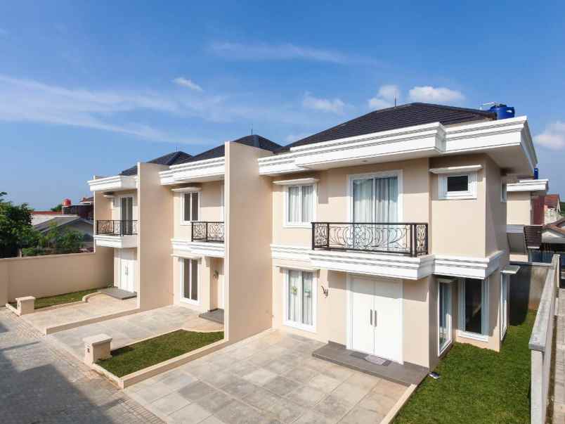 dijual rumah jl kenigayo setu