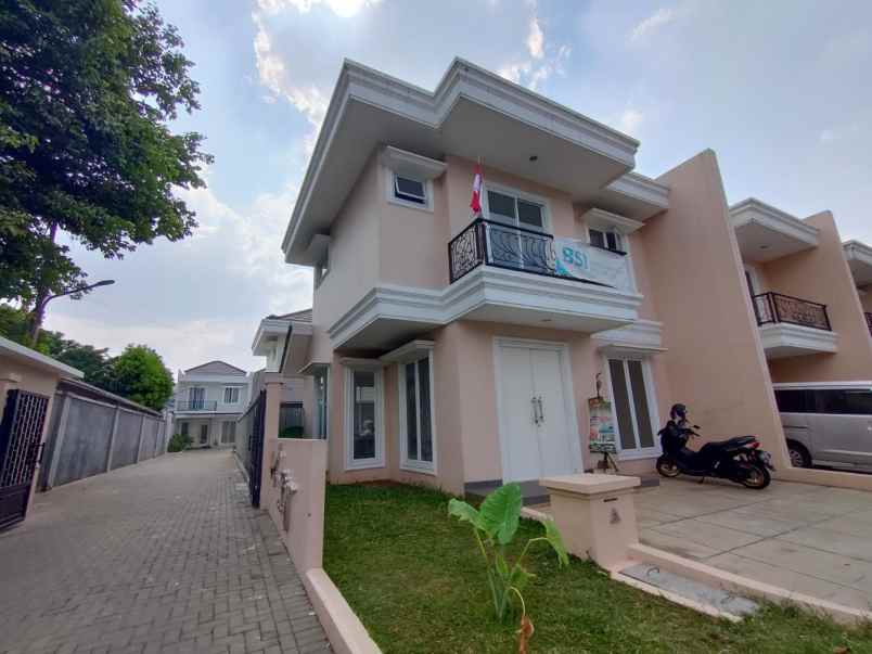 dijual rumah jl kenigayo setu