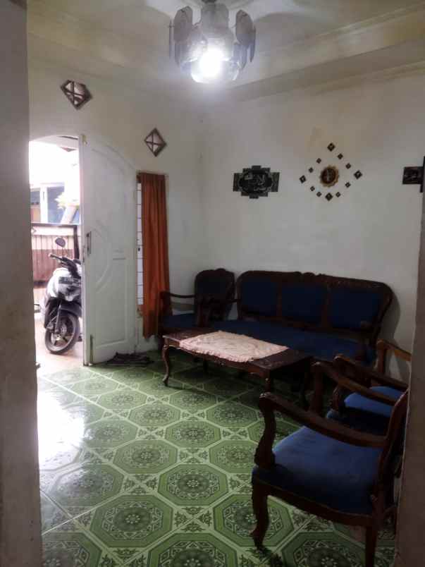 dijual rumah jl kh abdurrahman no 148
