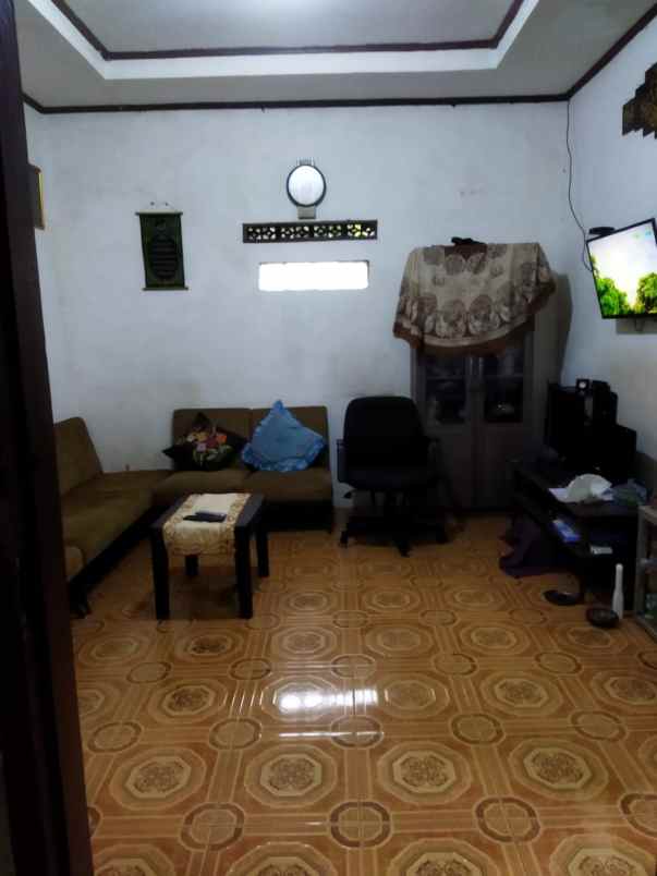 dijual rumah jl kh abdurrahman no 148