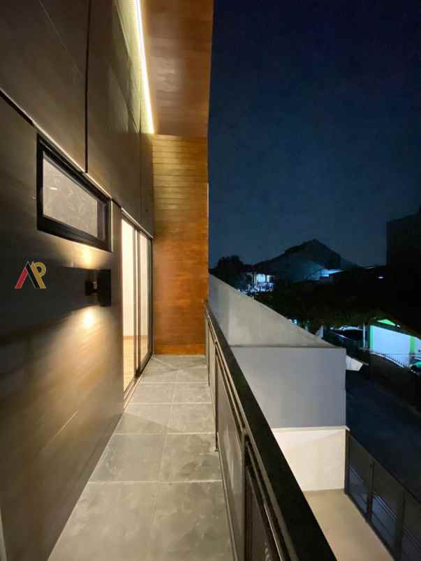 dijual rumah jl komplek pancoran mas