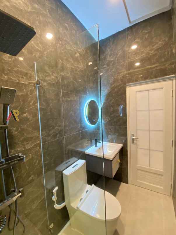 dijual rumah jl komplek pancoran mas