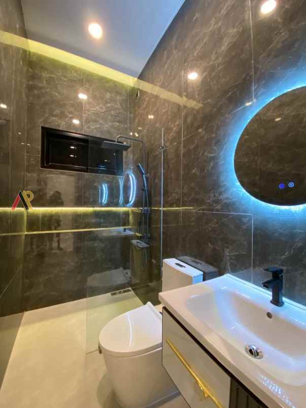 dijual rumah jl komplek pancoran mas