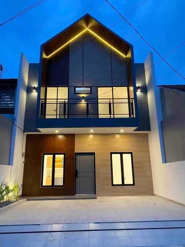 dijual rumah jl komplek pancoran mas