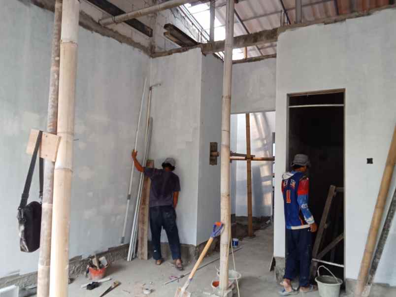 dijual rumah jl kp sumur klender duren