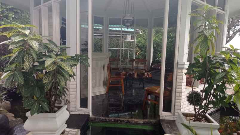 dijual rumah jl lapangan tembak
