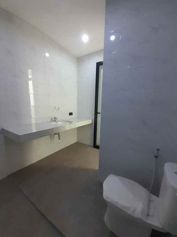 dijual rumah jl leuwipanjang