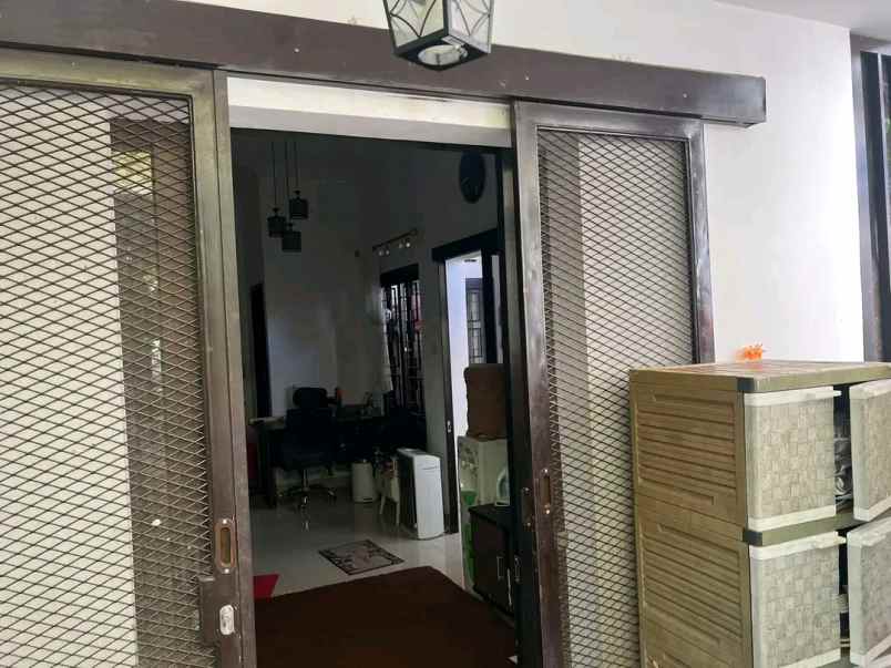 dijual rumah jl magelang km 12