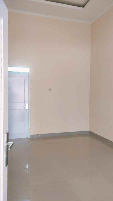 dijual rumah jl mutiara baru kedung