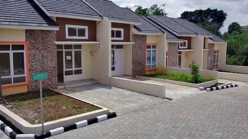 dijual rumah jl mutiara baru kedung