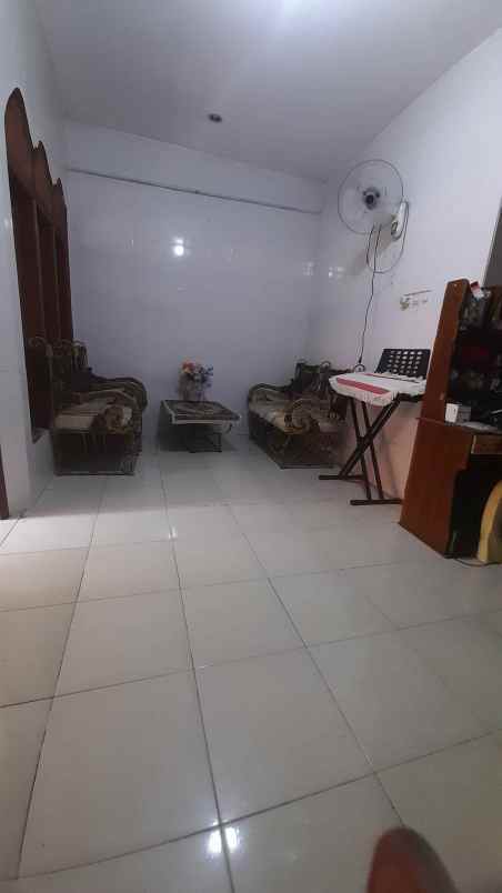 dijual rumah jl pacar kembang
