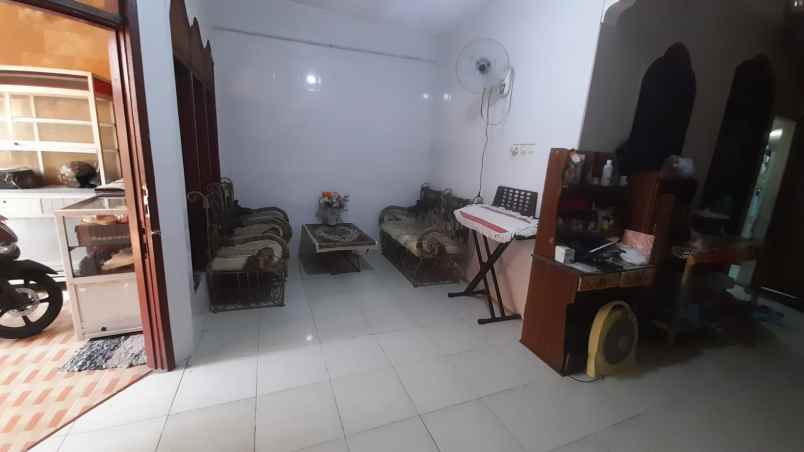 dijual rumah jl pacar kembang