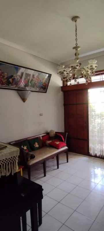 dijual rumah jl pajajaran nakula