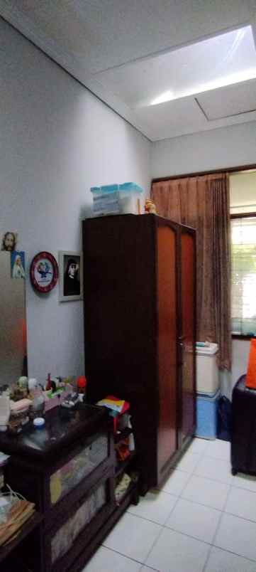 dijual rumah jl pajajaran nakula